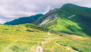 Outdoor Gifts For Hikers – Best Outdoor Gifts for Hikers: 12 Picks for 2026